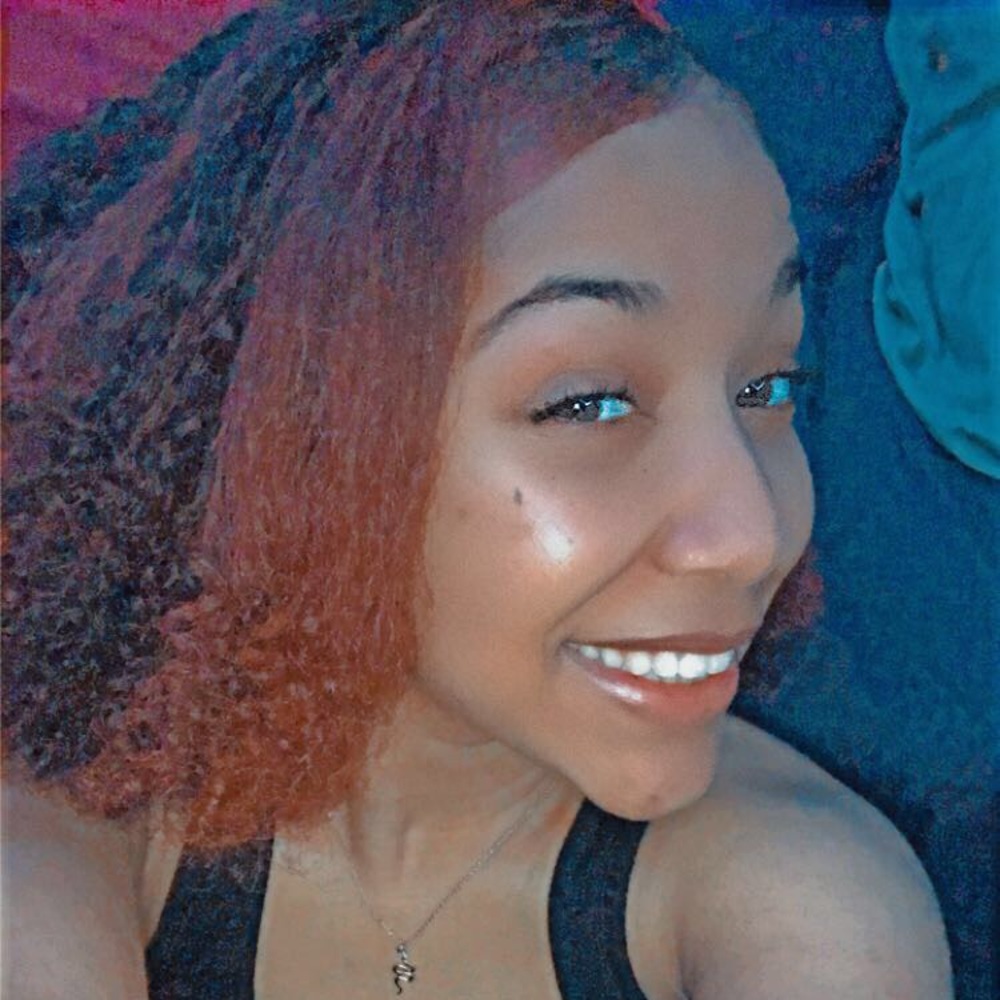 Meet your Posher, Kiana